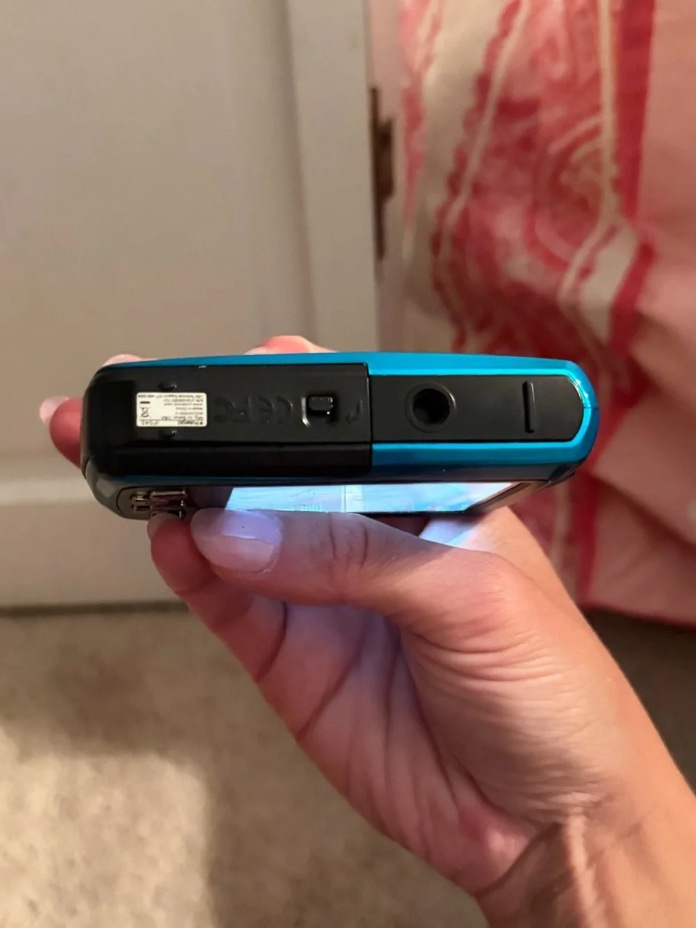 Vintage Polaroid Waterproof Compact Digital Camera in Teal Blue